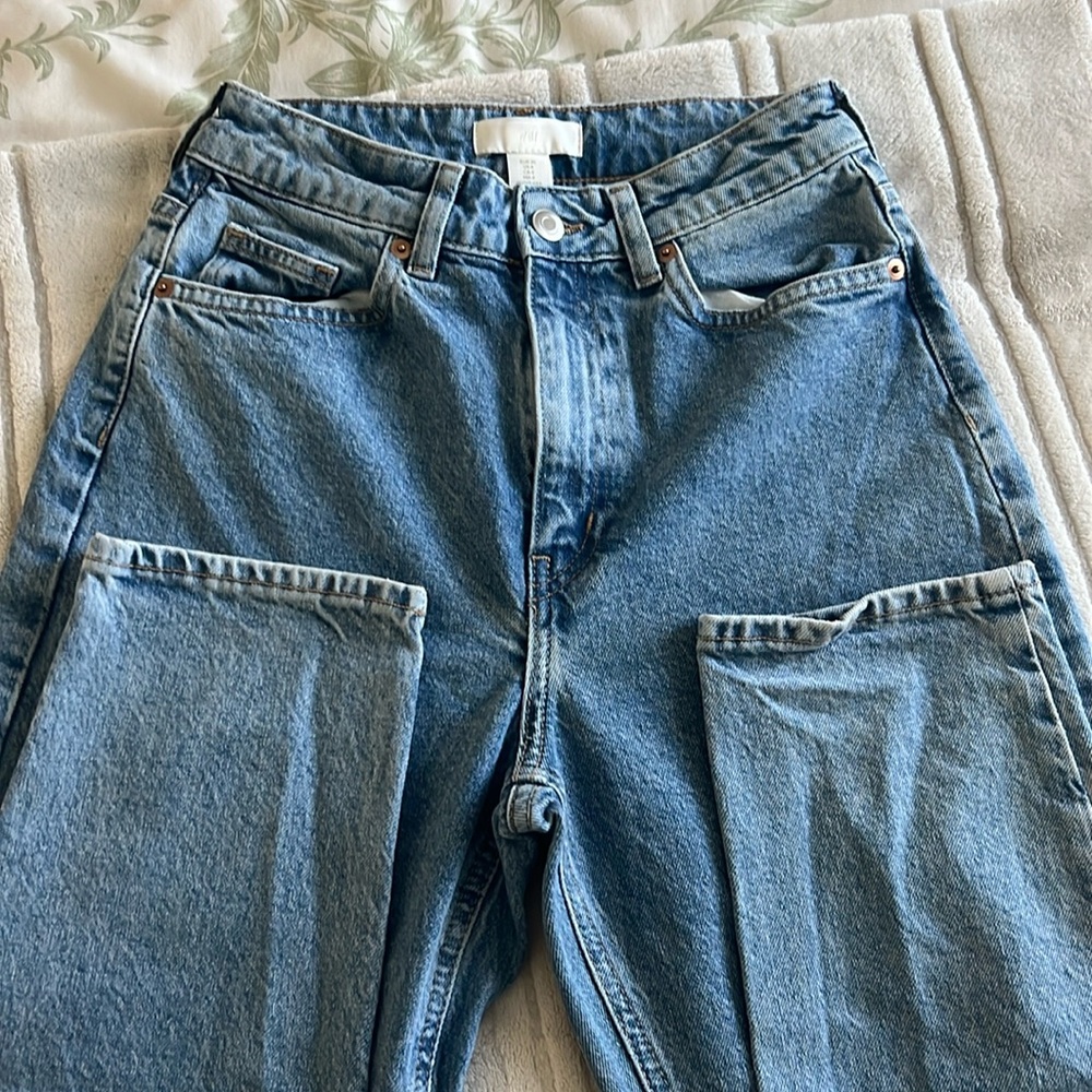 H&M lightwash jeans